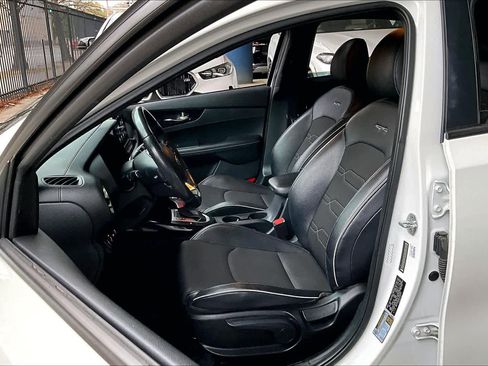 Used 2020 Kia Forte GT-Line image 7