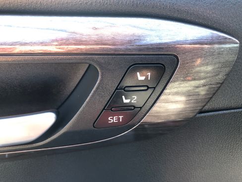 Used 2021 Toyota Highlander Platinum AWD/4WD image 9