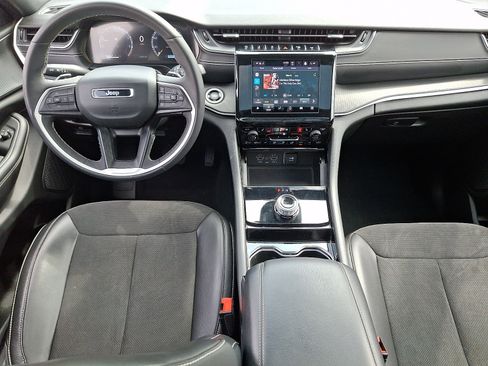 Used 2023 Jeep Grand Cherokee L Laredo AWD/4WD image 16