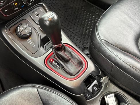 Used 2018 Jeep Compass Trailhawk w/ Navigation Group image 20