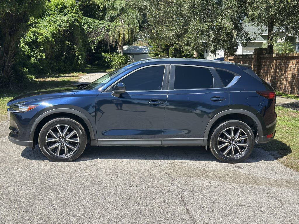 Used 2018 MAZDA CX-5 Touring w/ Preferred Equipment Package FWD image 2