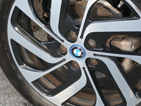 Used 2014 BMW i3 w/ Range Extender image 11