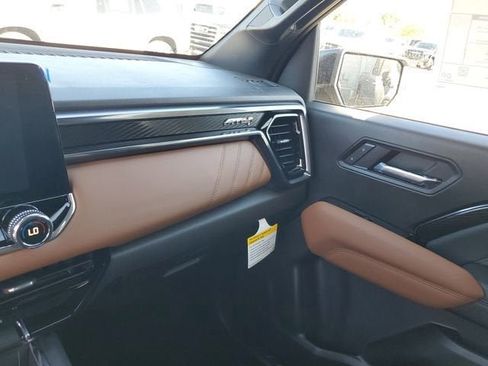 New 2026 GMC Canyon AT4 image 26