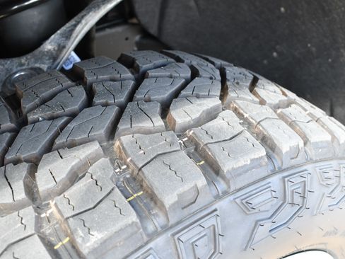 New 2026 GMC Sierra 1500 AT4 image 7