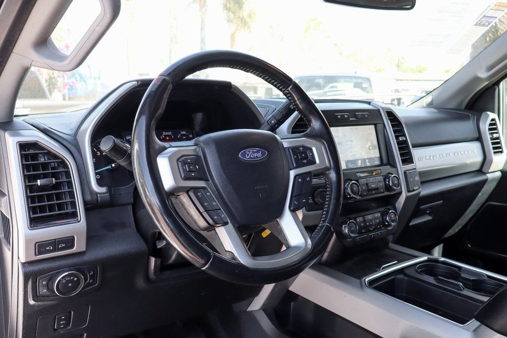 Used 2021 Ford F250 Lariat w/ Lariat Value Package AWD/4WD image 18