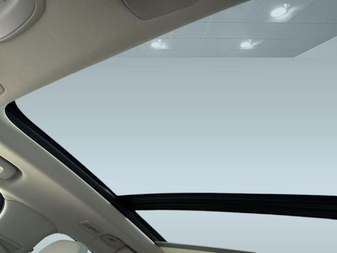 Certified 2024 Volvo XC90 B6 Plus w/ Protection Package Premier AWD/4WD image 15