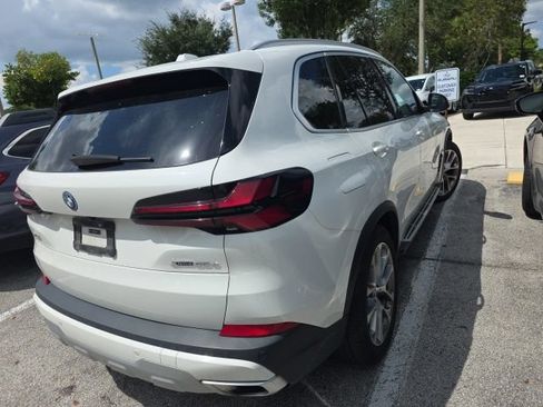 Used 2025 BMW X5 xDrive50e AWD/4WD image 5