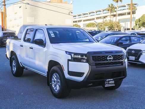 New 2026 Nissan Frontier S image 3