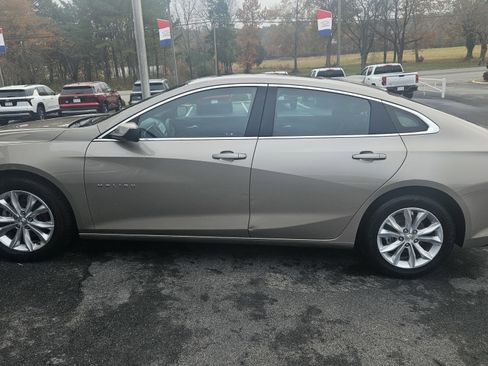 Used 2024 Chevrolet Malibu LT image 1