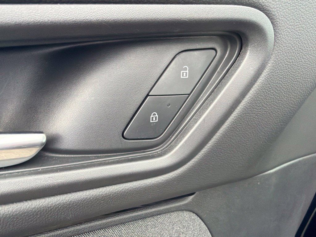 Used 2024 Honda Prologue EX image 19