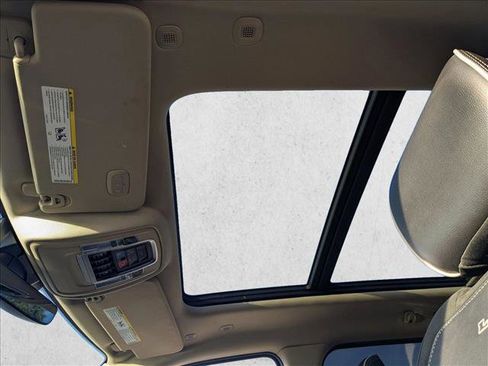 Used 2019 RAM 1500 Laramie image 17