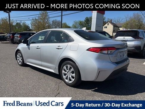 Used 2023 Toyota Corolla LE FWD image 6