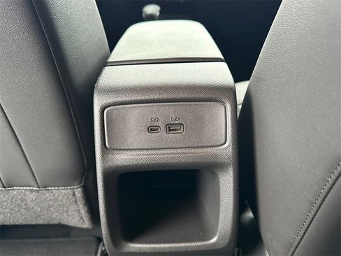 Used 2025 Chevrolet Trax RS w/ Driver Confidence Package image 25