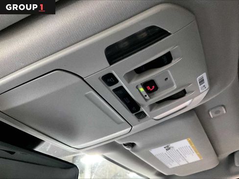 Certified 2025 Toyota Highlander XLE AWD/4WD image 35