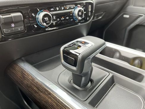 Used 2025 GMC Sierra 1500 Elevation image 23