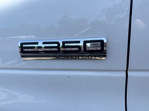 Used 2024 Ford E-350 and Econoline 350 Super Duty w/ Power Windows & Locks Group RWD image 8