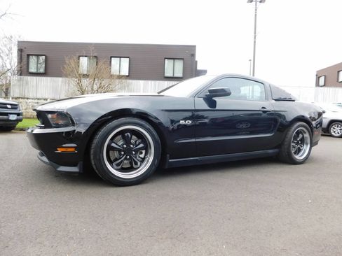 Used 2012 Ford Mustang GT Premium image 4