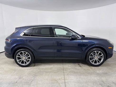 New 2026 Porsche Cayenne image 8