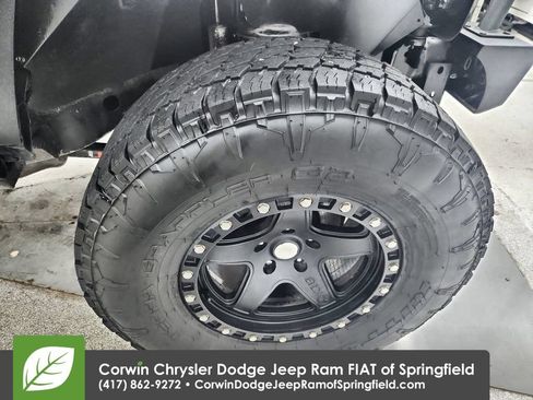 Used 2014 Jeep Wrangler Unlimited Sport w/ Quick Order Package 24S AWD/4WD image 33