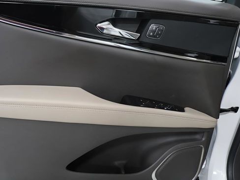 Used 2023 Lincoln Nautilus Reserve image 24