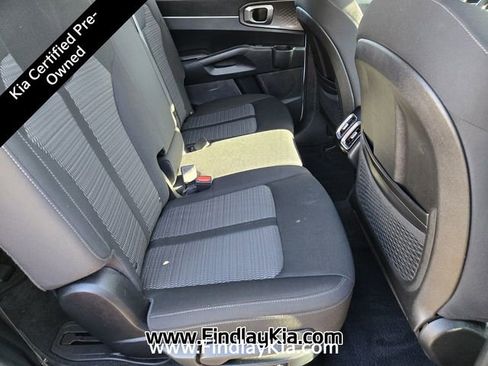 Certified 2023 Kia Sorento LX image 19