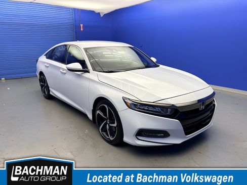 Used 2018 Honda Accord Sport image 1