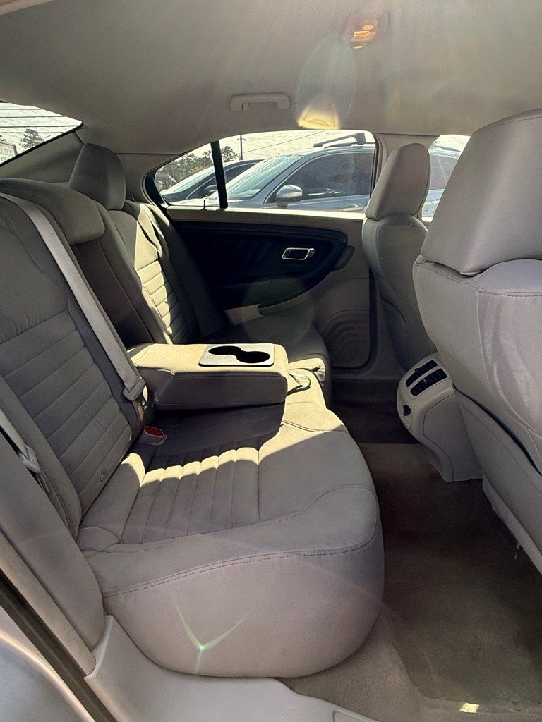 Used 2012 Ford Taurus SE FWD image 22