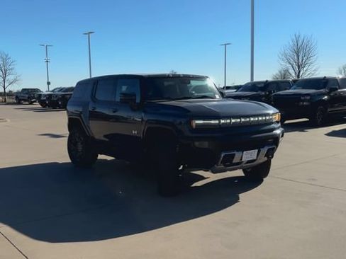 New 2026 GMC Hummer EV SUV AWD/4WD image 2