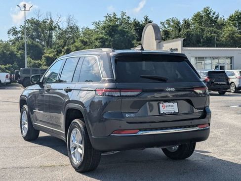 New 2026 Jeep Grand Cherokee Laredo RWD image 5