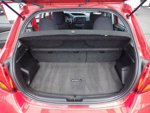 Used 2015 Toyota Yaris L FWD image 11