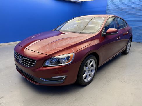 Used 2014 Volvo S60 T5 FWD image 4