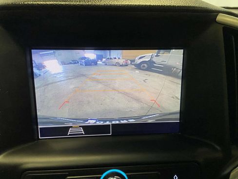 Used 2023 GMC Terrain SLE w/ Driver Convenience Package FWD image 34