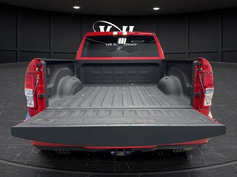 Used 2024 RAM 2500 Big Horn w/ Sport Appearance Package AWD/4WD image 26