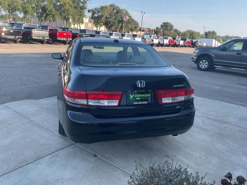 Used 2004 Honda Accord EX image 4