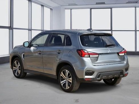 Used 2024 Mitsubishi Outlander Sport SE image 4