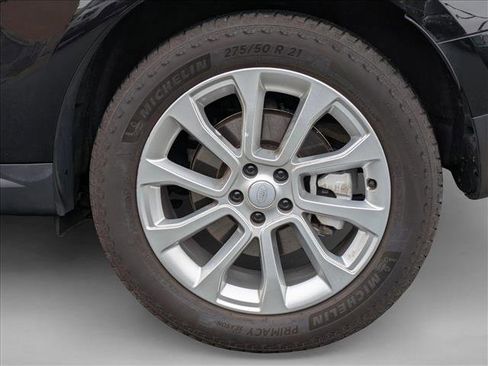 Used 2025 Land Rover Range Rover Sport SE image 25