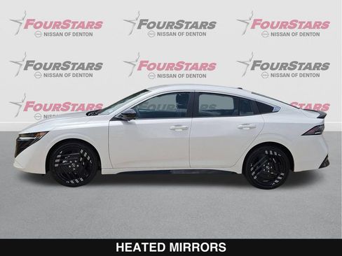 New 2026 Nissan Sentra SR w/ SR Premium Package FWD image 8