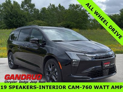 New 2027 Chrysler Pacifica Limited