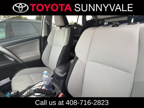 Used 2017 Toyota RAV4 XLE w/ Plus Extra Value Package FWD image 4