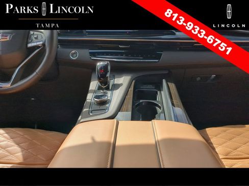 Used 2023 Cadillac Escalade Premium Luxury image 14