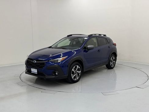 Used 2024 Subaru Crosstrek 2.0i Premium image 2