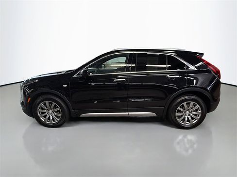 Used 2020 Cadillac XT4 Premium Luxury w/ Cold Weather Package image 4
