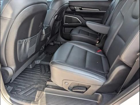 Used 2023 Kia Telluride S w/ S Sunroof Package AWD/4WD image 10