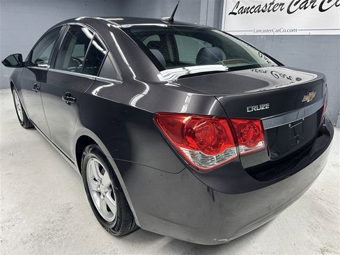 Used 2014 Chevrolet Cruze LT image 4