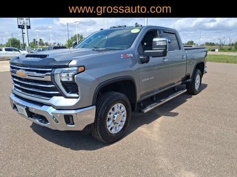 Used 2024 Chevrolet Silverado 2500 LTZ w/ LTZ Convenience Package AWD/4WD image 4
