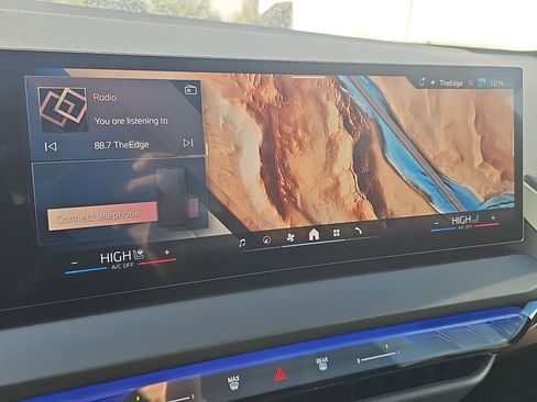 Used 2025 BMW X3 xDrive30i image 12