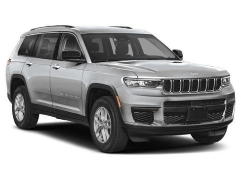 Used 2024 Jeep Grand Cherokee L Laredo image 6