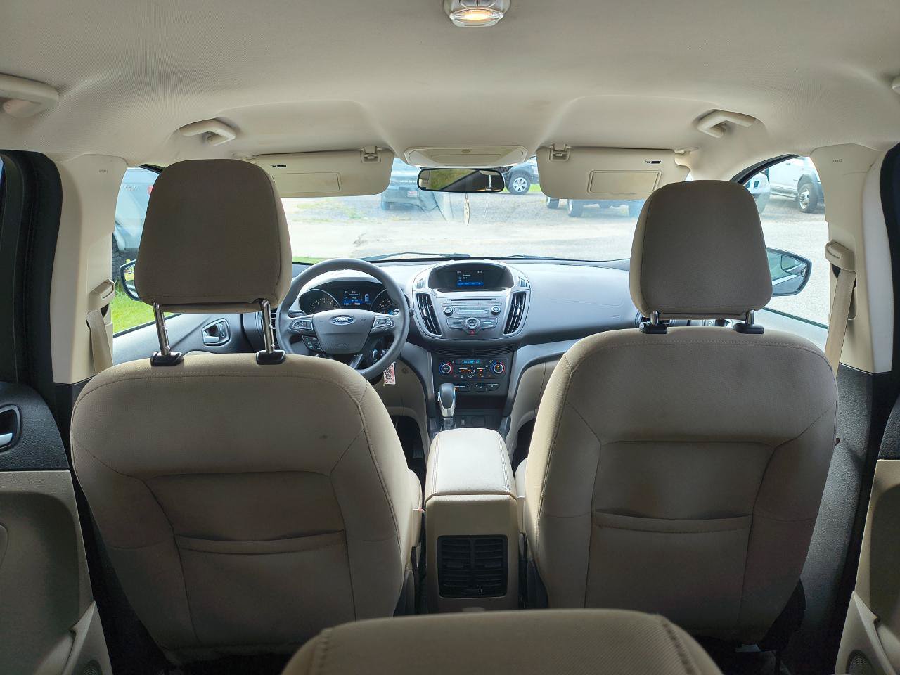 Used 2018 Ford Escape SE FWD image 12