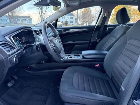 Used 2020 Ford Fusion SE image 6