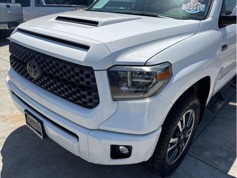 Used 2018 Toyota Tundra SR5 w/ TRD Sport Package AWD/4WD image 12